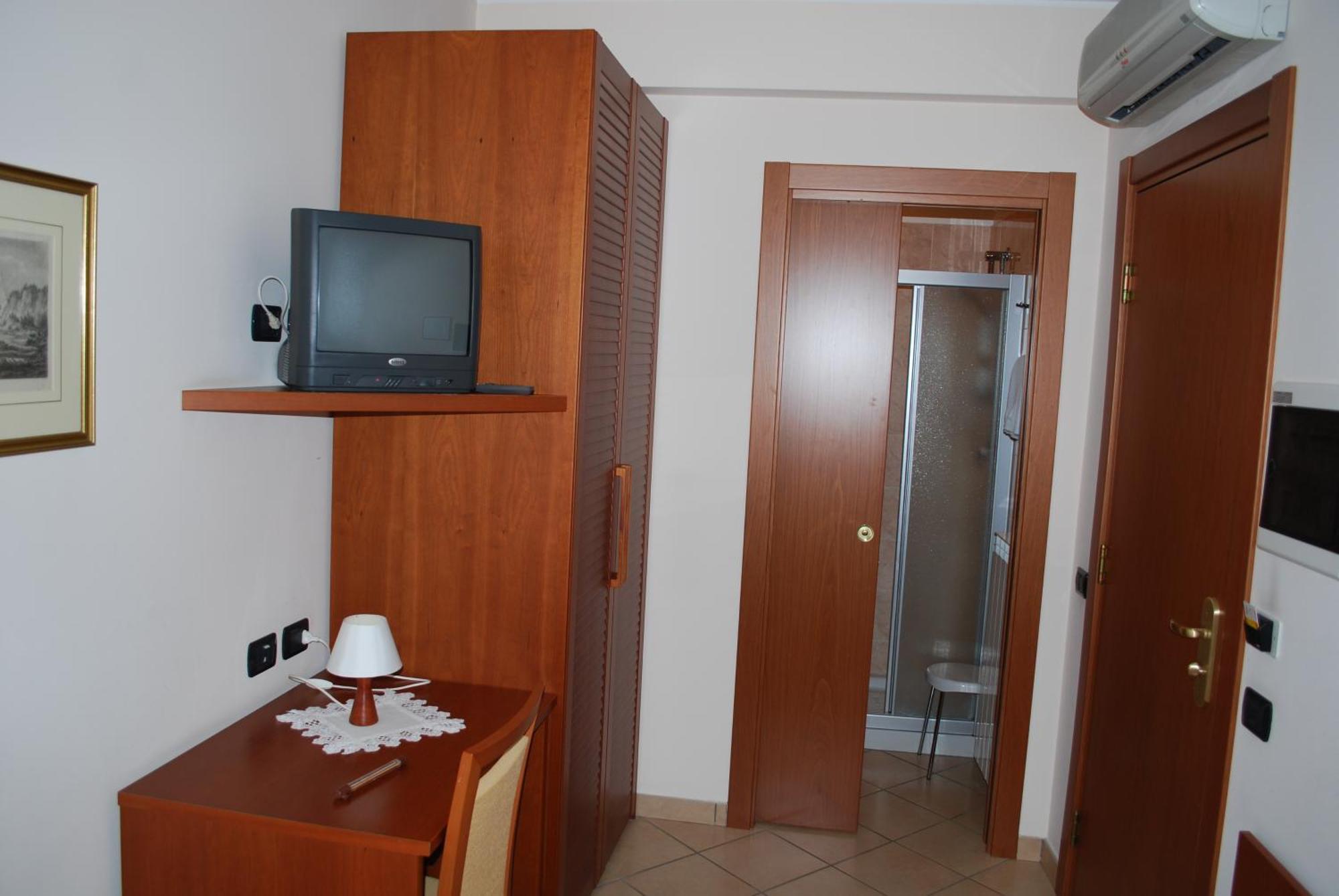 Albergo Sole Маріано-Коменсе Екстер'єр фото